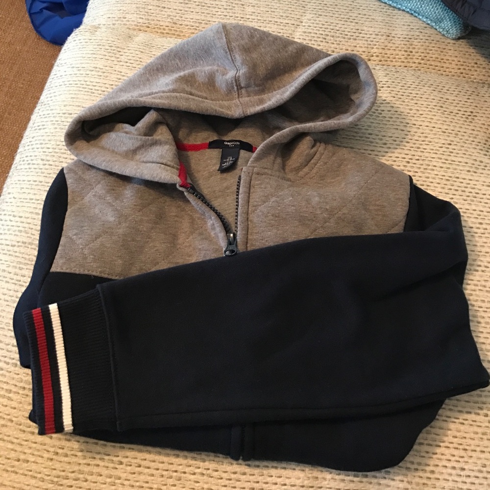 GAP quilted hoodie