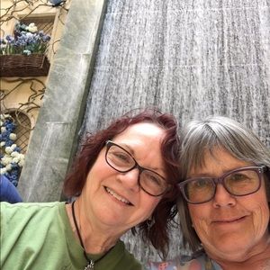 Meet your Posher, Pamela