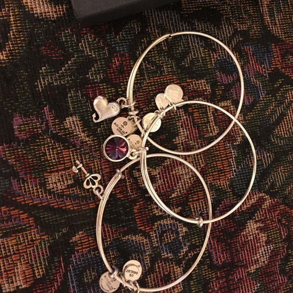 Bracelets - Picture 3 of 3