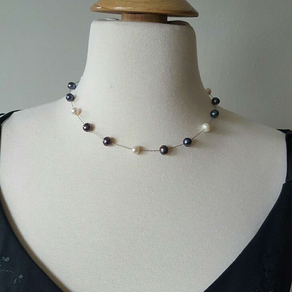 Freshwater tri-color pearl necklace