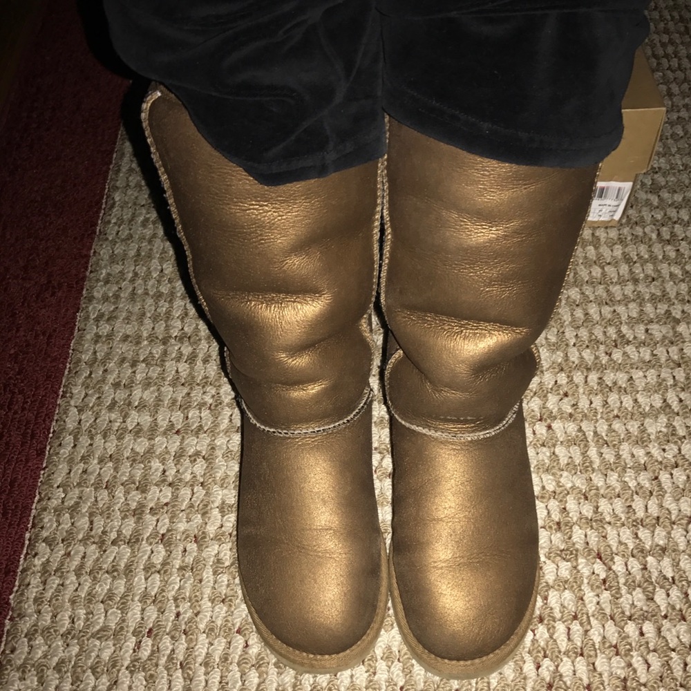 METALLIC BROWN UGGS