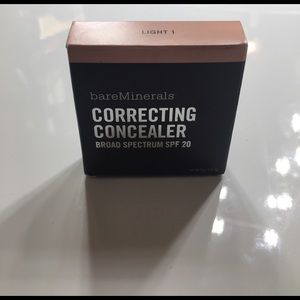 Bare Minerals Correcting Concealer in Light 1