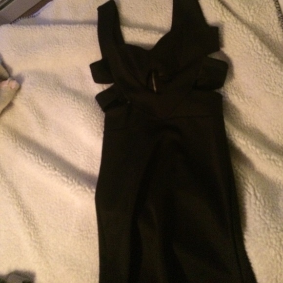 Cut Out Dress - Picture 1 of 3