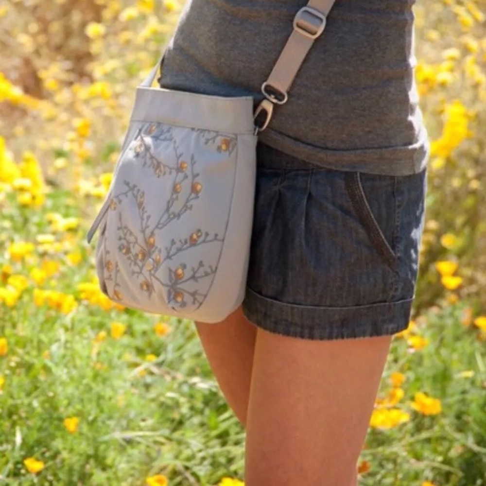 Haiku Eco-friendly Poppy Mist Purse!!!