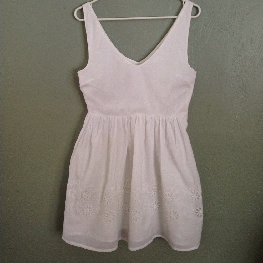 Zara White Dress with Pockets