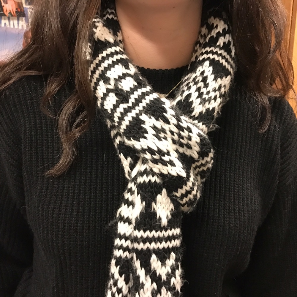 Urban Outfitters winter scarf