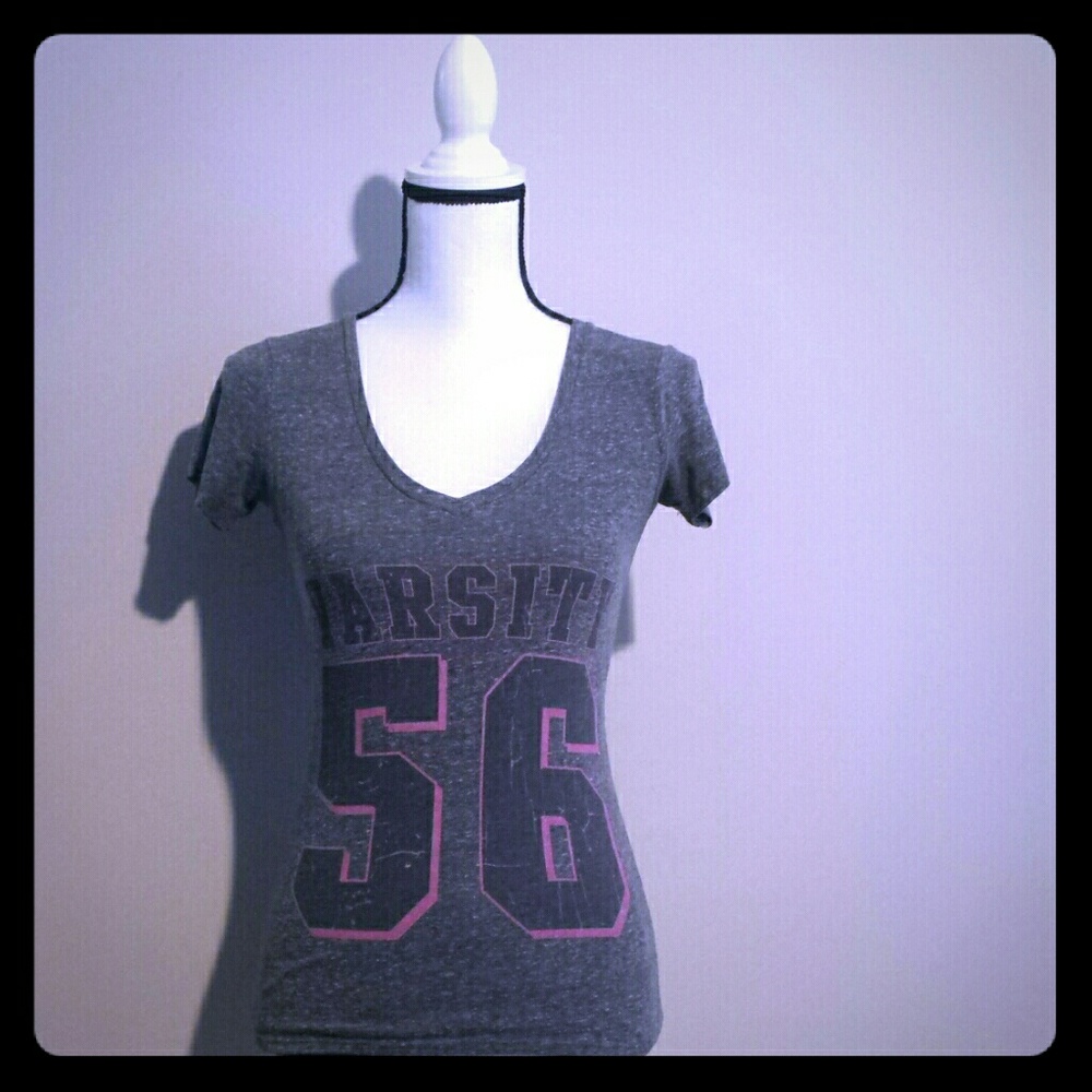 Cute comfy tee! - Picture 1 of 2