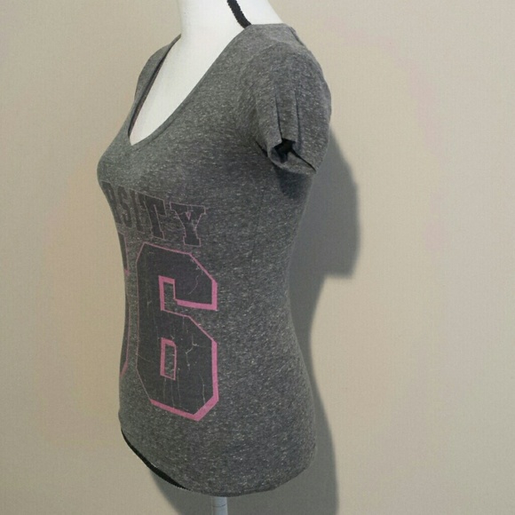 Cute comfy tee! - Picture 2 of 2