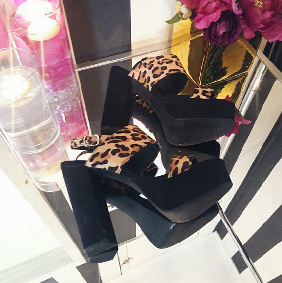 Leopard Print Heels - Picture 2 of 2