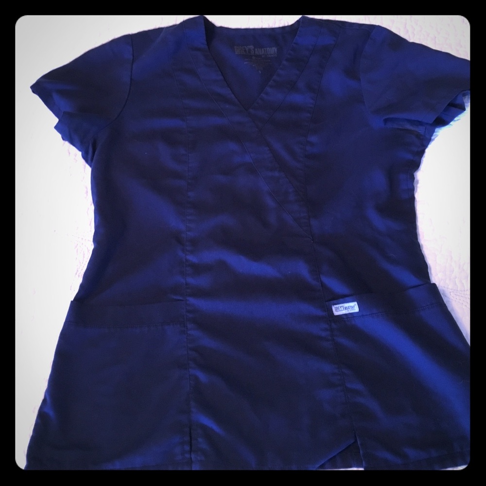 🏥 Greys Anatomy scrub top 🏥