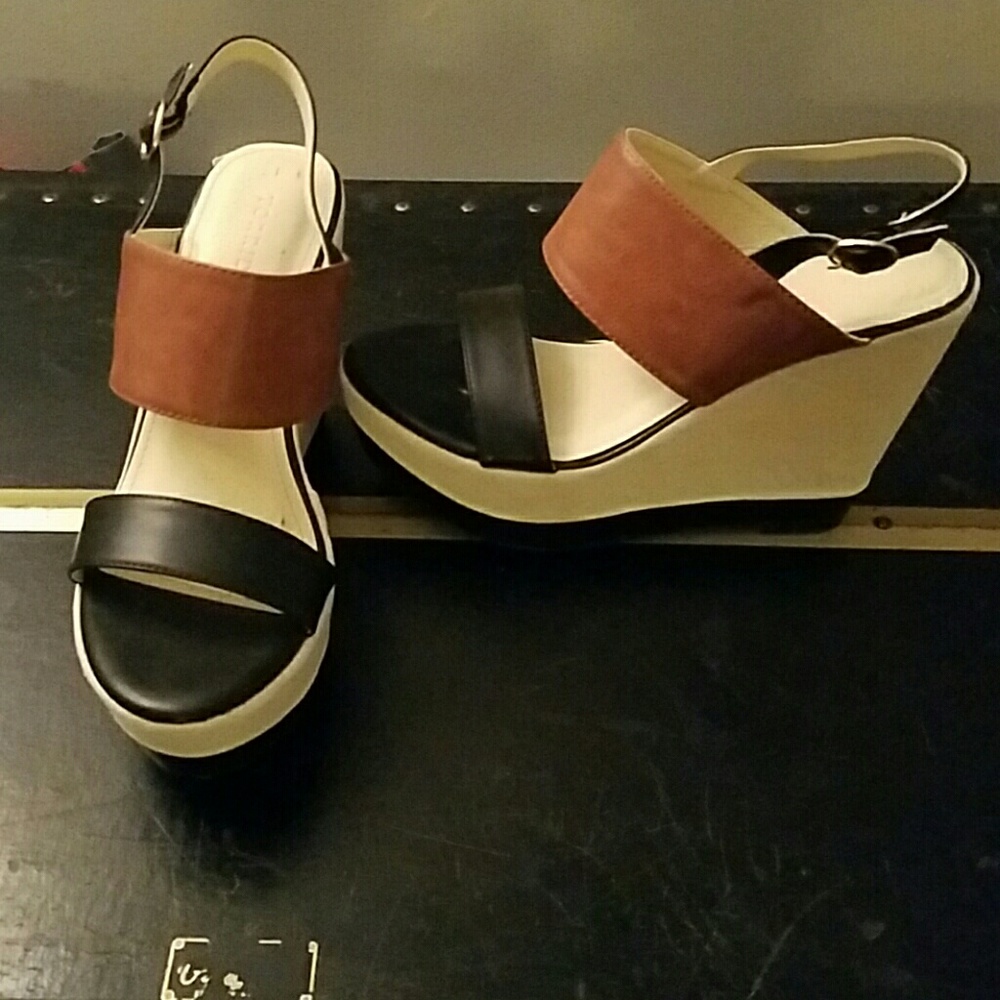 Torrid Wedge