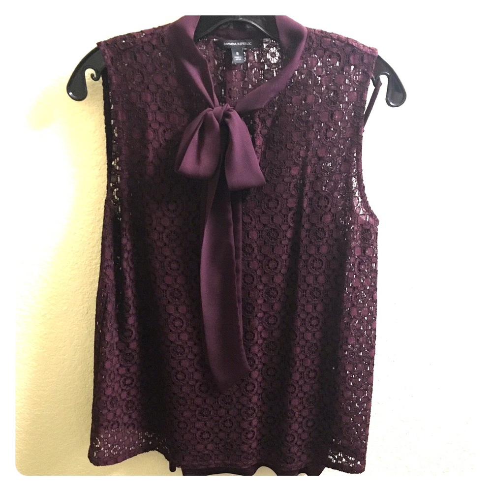 Banana Republic Bordeaux Lace Pussy Bow Blouse.