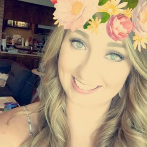 Meet your Posher, Stephanie