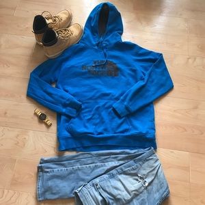 North face Pull Over Sweater