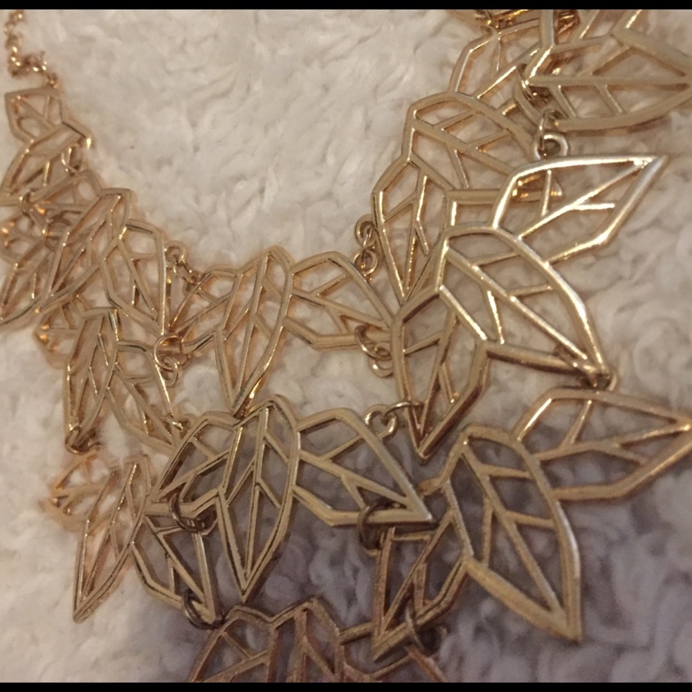 Necklace - Picture 2 of 2