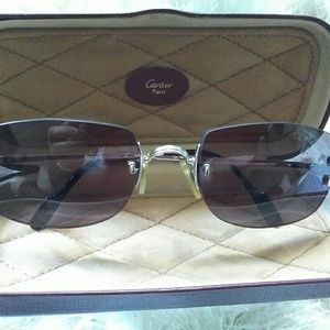 Burgundy Cartier Paris sunglasses like new