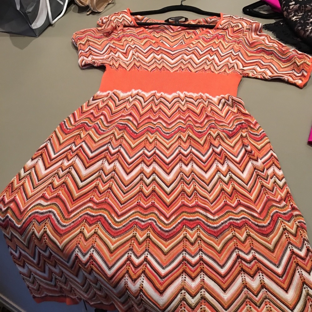 Bcbg maxazria size med