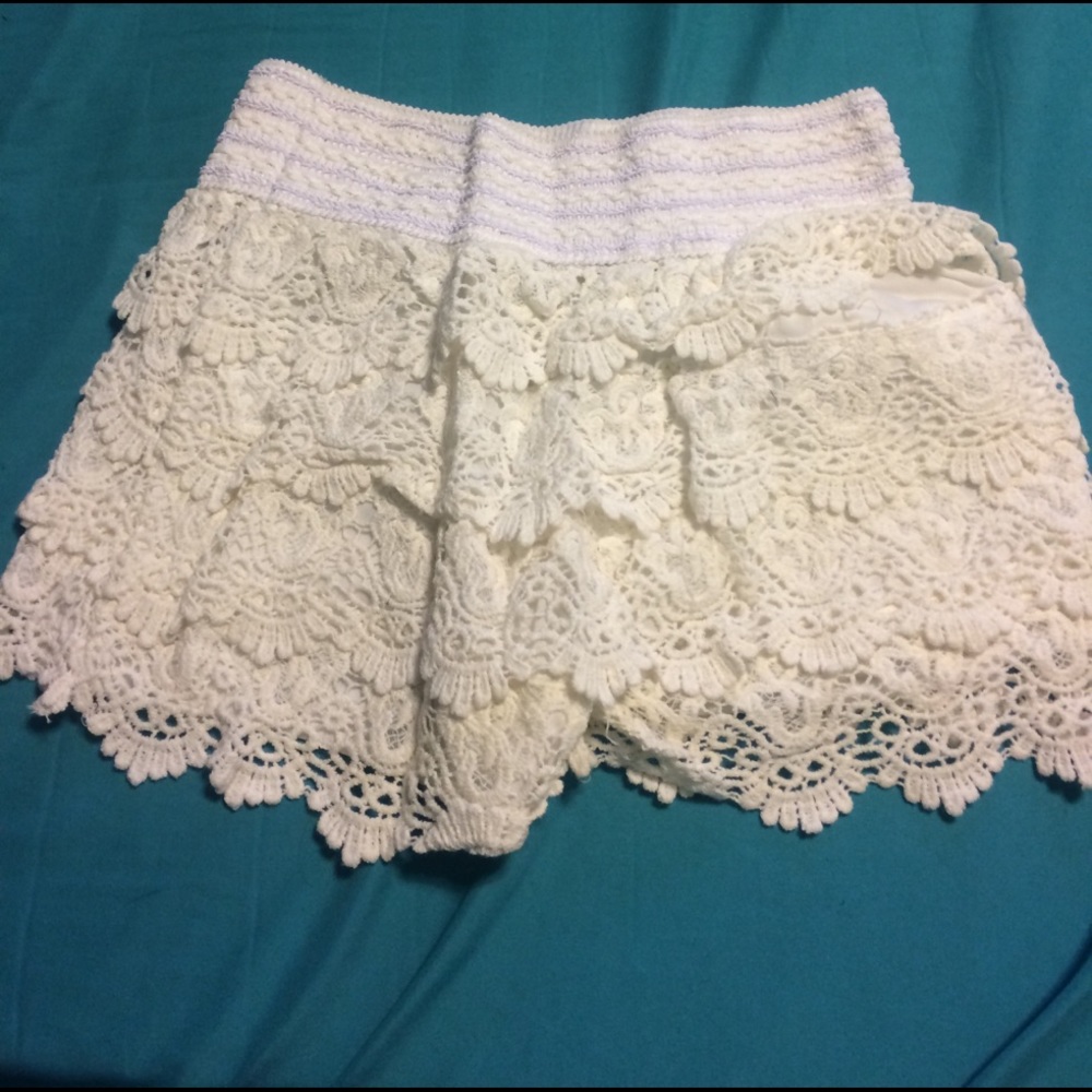 Lace shorts
