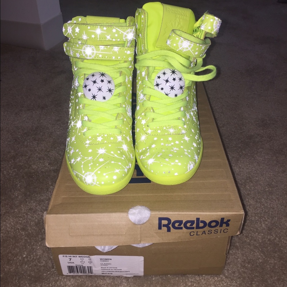 Melody Eshani Reebok Freestyle