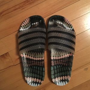 Authentic adidas slides size 6
