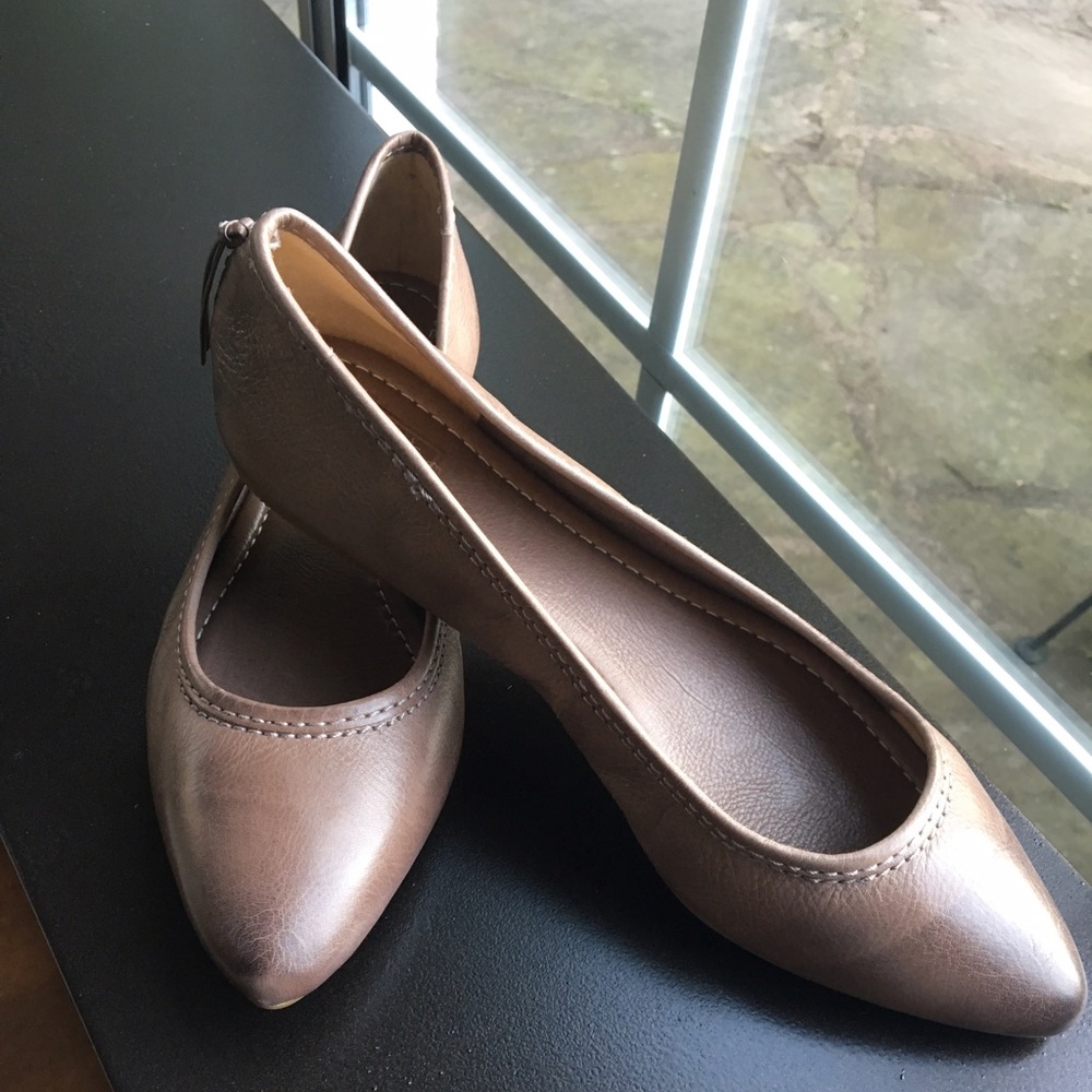 Frye Regina Grey Ballet Flat ~•~ Brand New!!