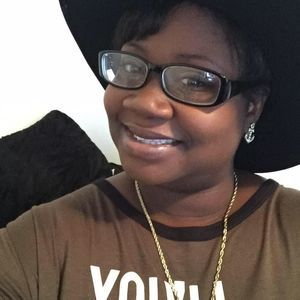 Meet your Posher, Victoria