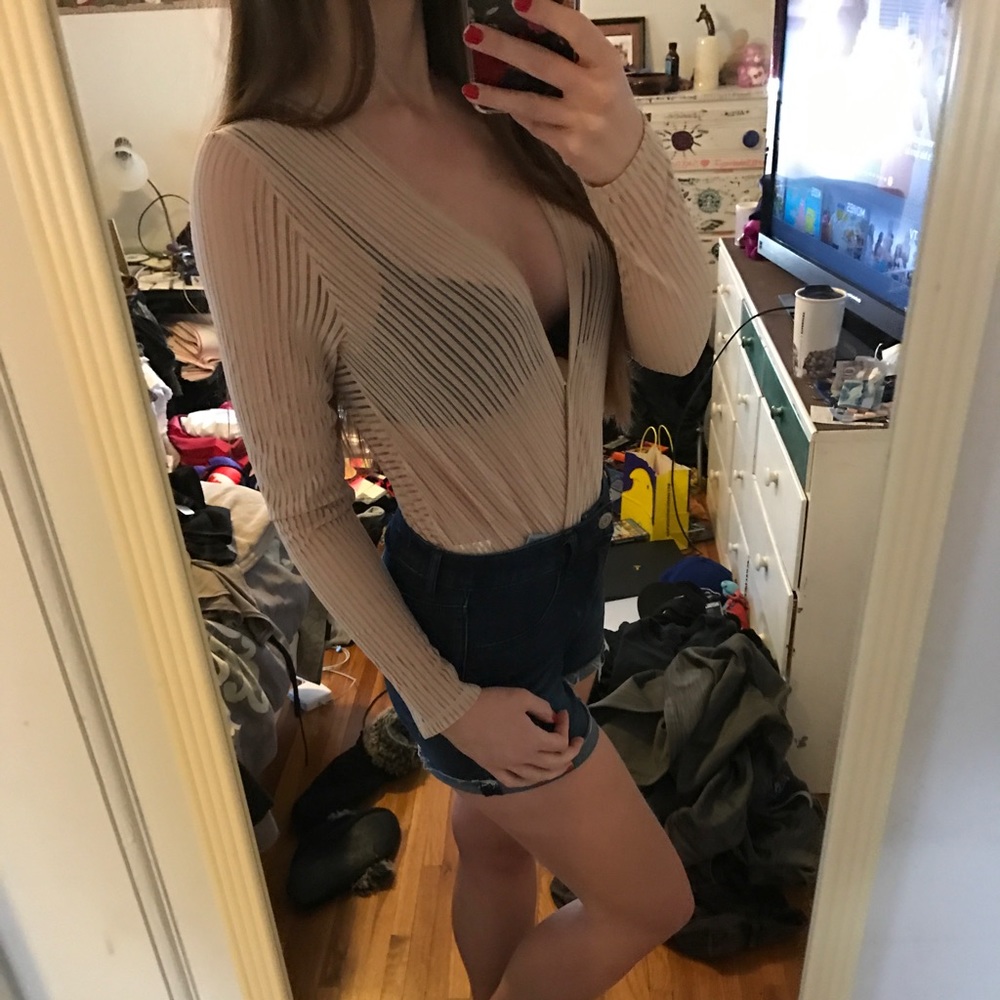 Nude striped mesh long sleeve deep V bodysuit🌹S/M - Picture 2 of 4