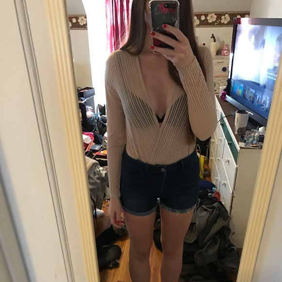 Nude striped mesh long sleeve deep V bodysuitπΉS/M - Picture 3 of 4