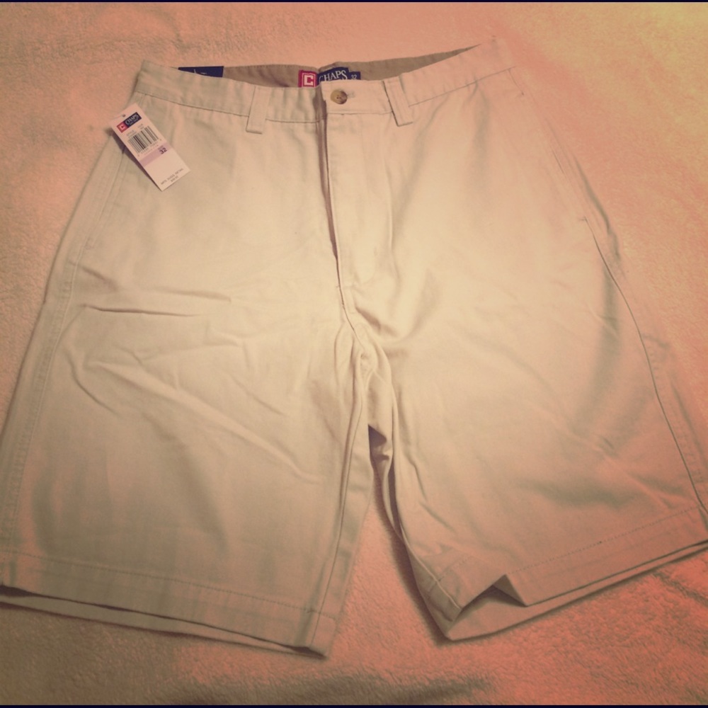 New with tags men's khaki shorts