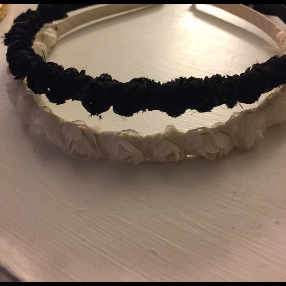 Black and white flower headbands