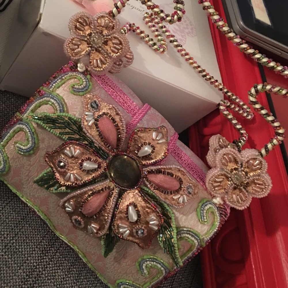 Mary Frances pink beaded purse