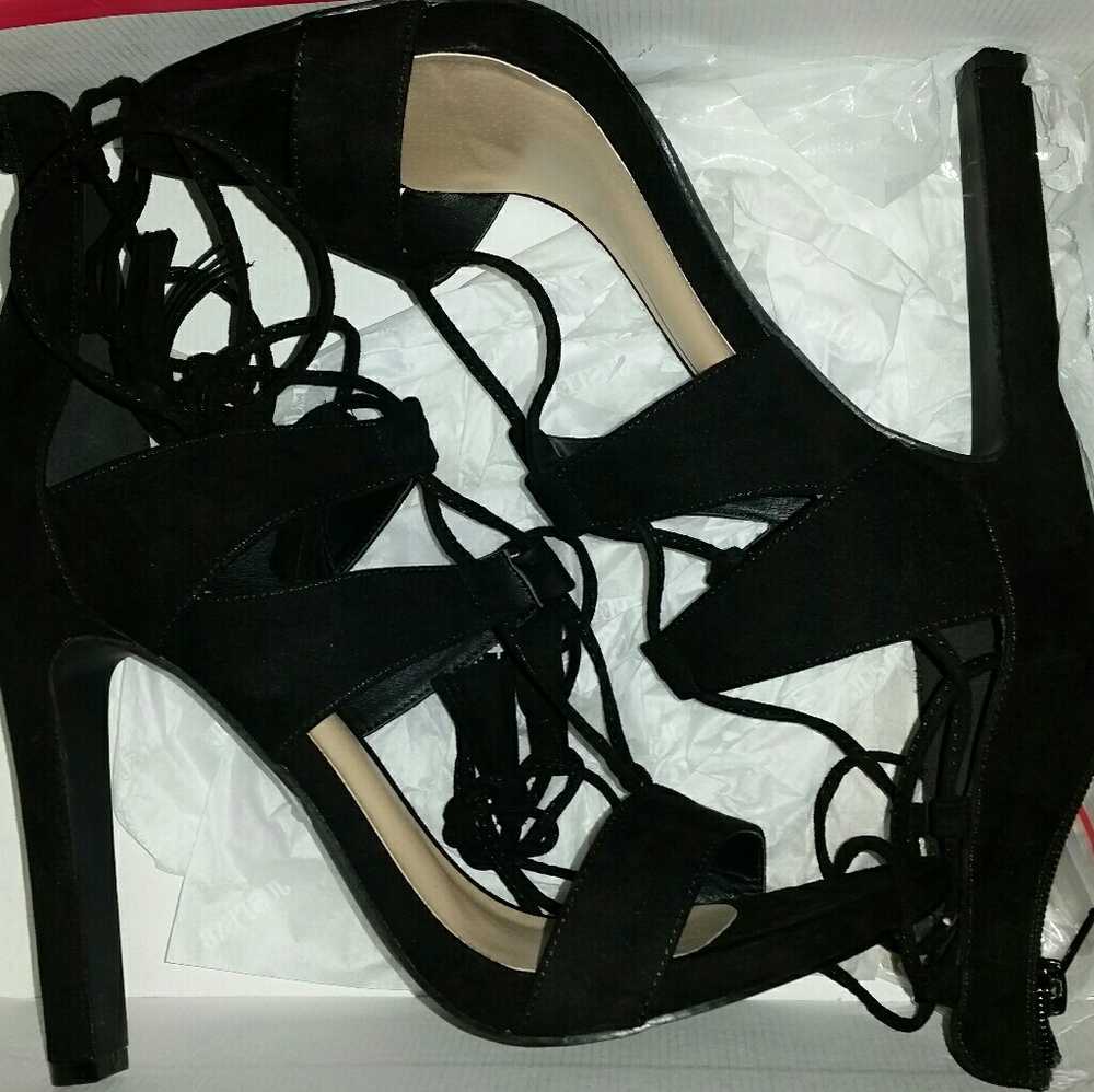 Just Fab Black Strap Ups