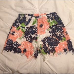Meghan Fabulous Wakatobi Floral Short