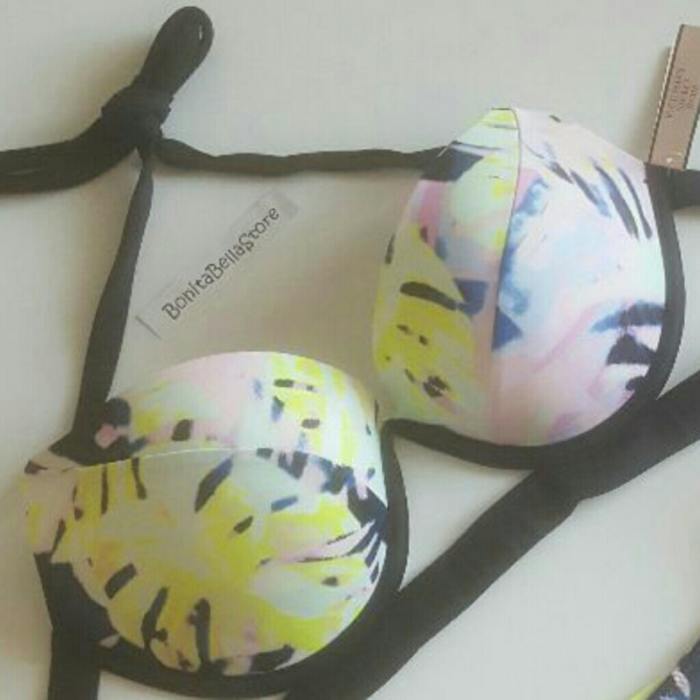 Victoria secrets THE HOTTIE HALTER BIKINI TOP NWT - Picture 3 of 4