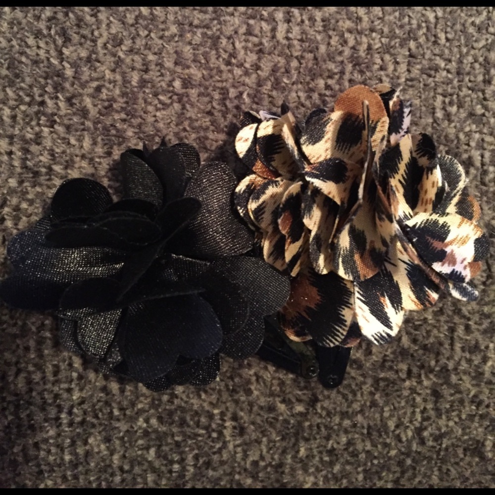 Flower hair clip