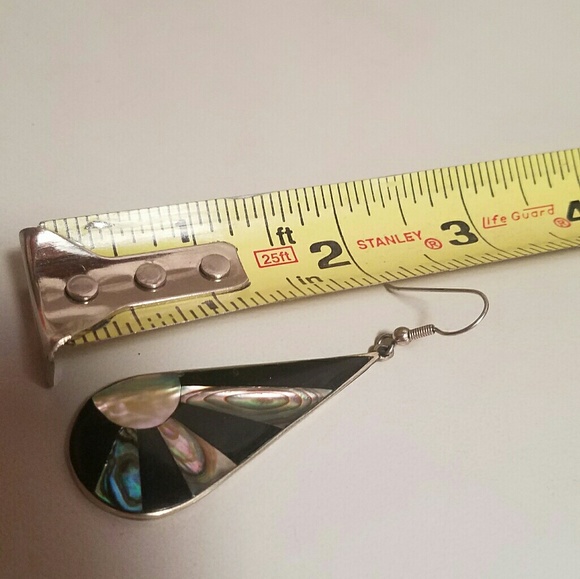 ABALONE & ONYX EARRINGS - Picture 4 of 4