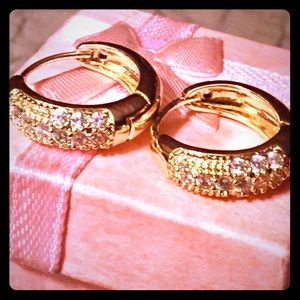 Gold earrings with 'diamonds'