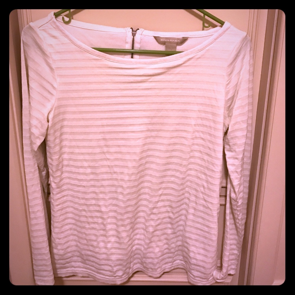 White long sleeve banana republic top