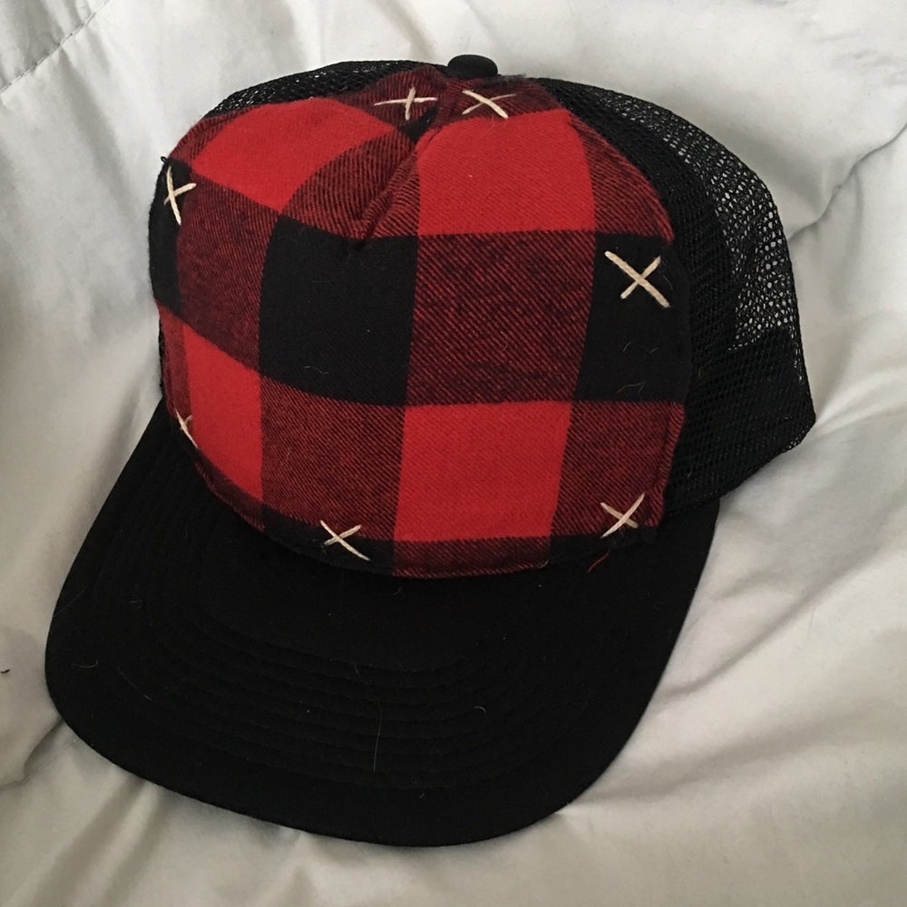BUFFALO PLAID Trucker hat