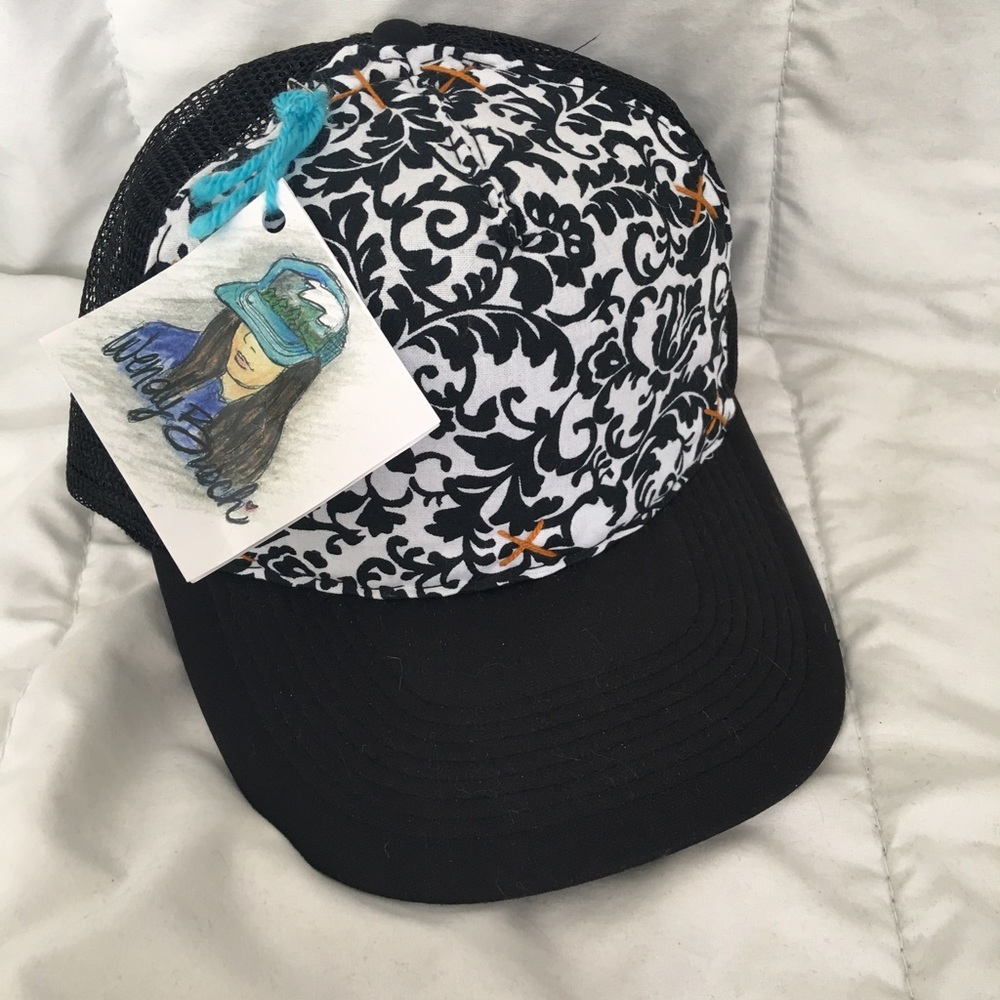 FLORAL Trucker Hat