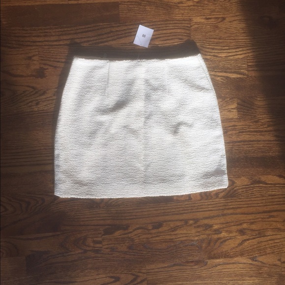 Urban Outfitters cream A line skirt, NWT - Picture 2 of 4