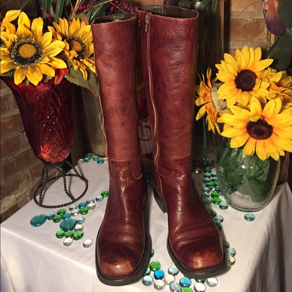 💔SALE💔Nicole Miller Boots - Picture 2 of 8