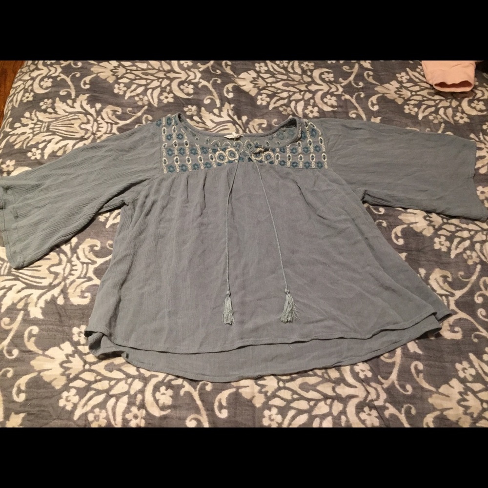 aeropostale grey blue shirt