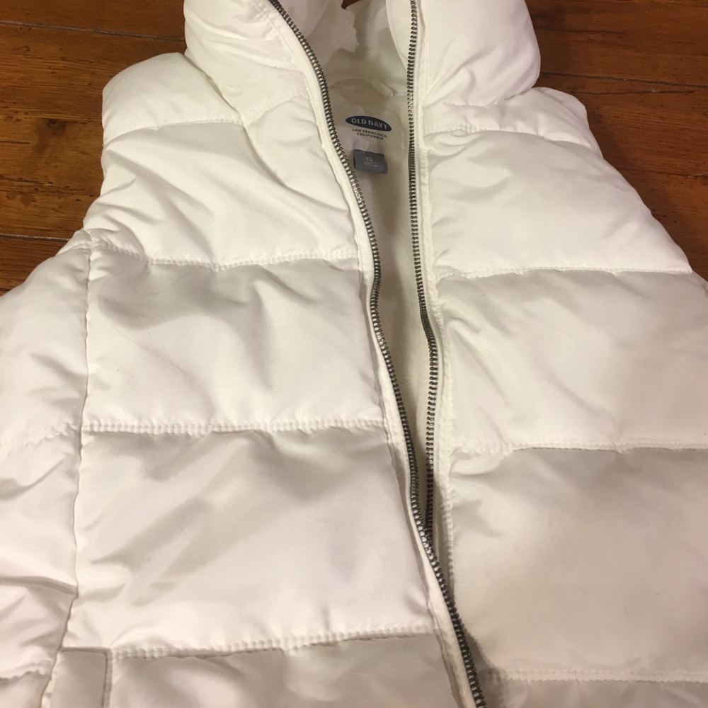 White puffer vest