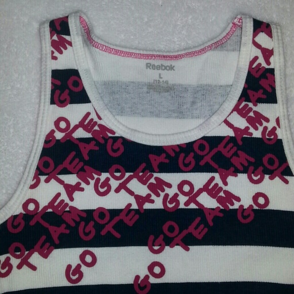 **SOLD** Reebok tank top - Picture 2 of 4
