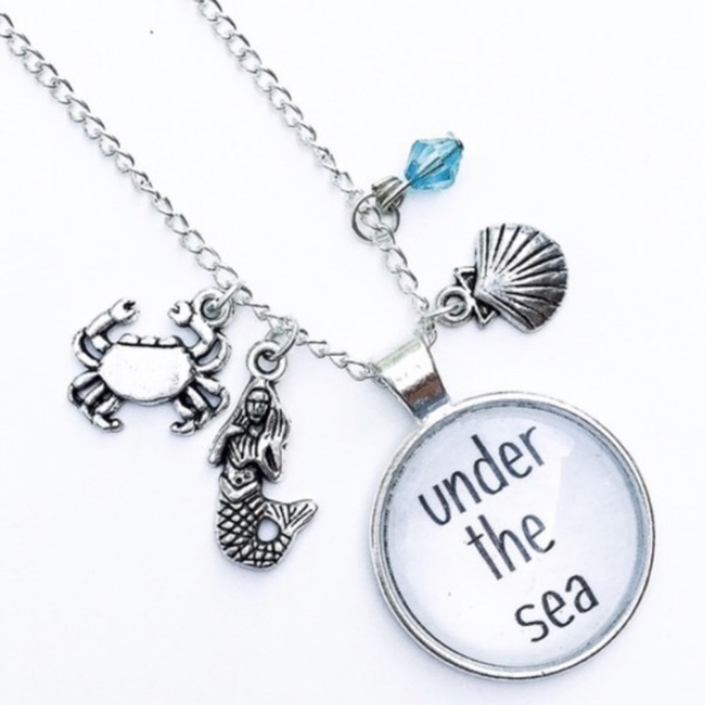 FlASH Sale! charm necklaces💦😘🌈🦋