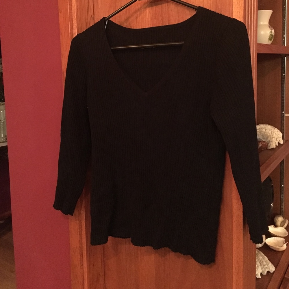Black long sleeve shirt