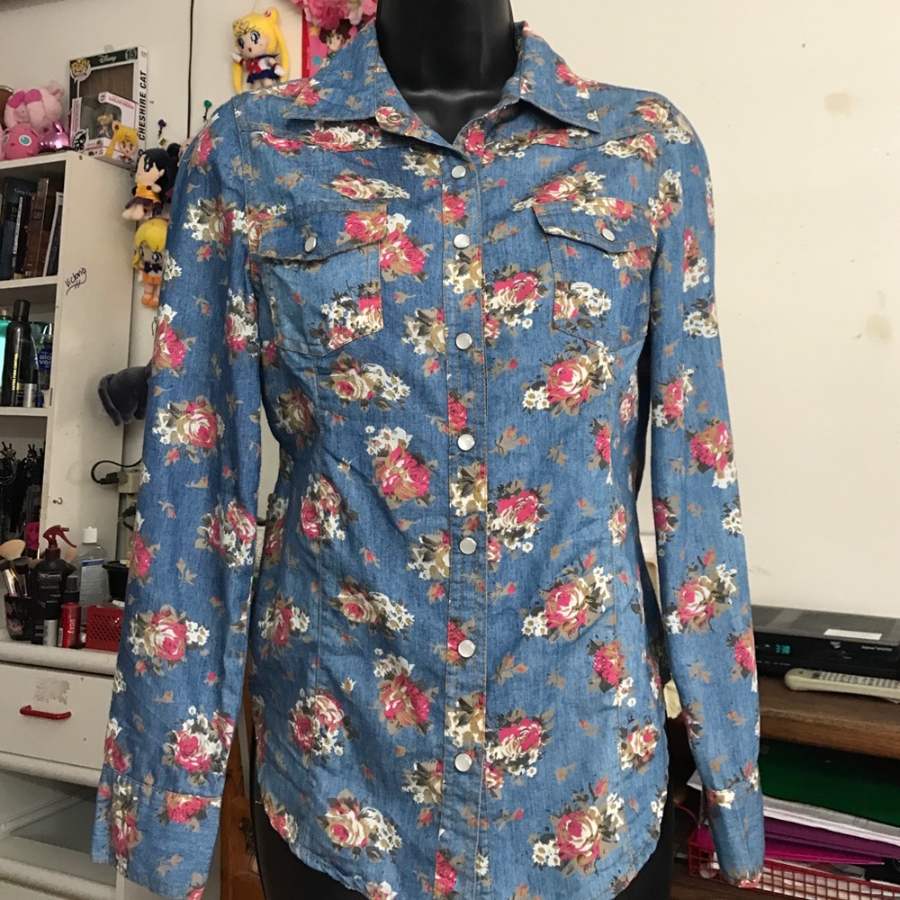 Beautiful Print Floral Button Up Button Down