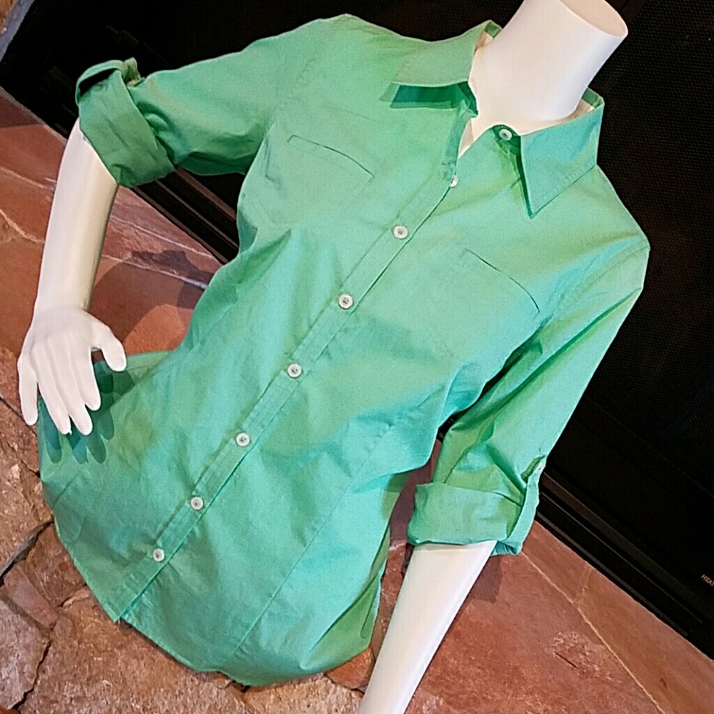 Van Heusen  blouse sz. M,  NWOT