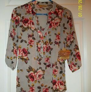 NWT Princess Vera Wang XS floral 3/4 sleeve blouse